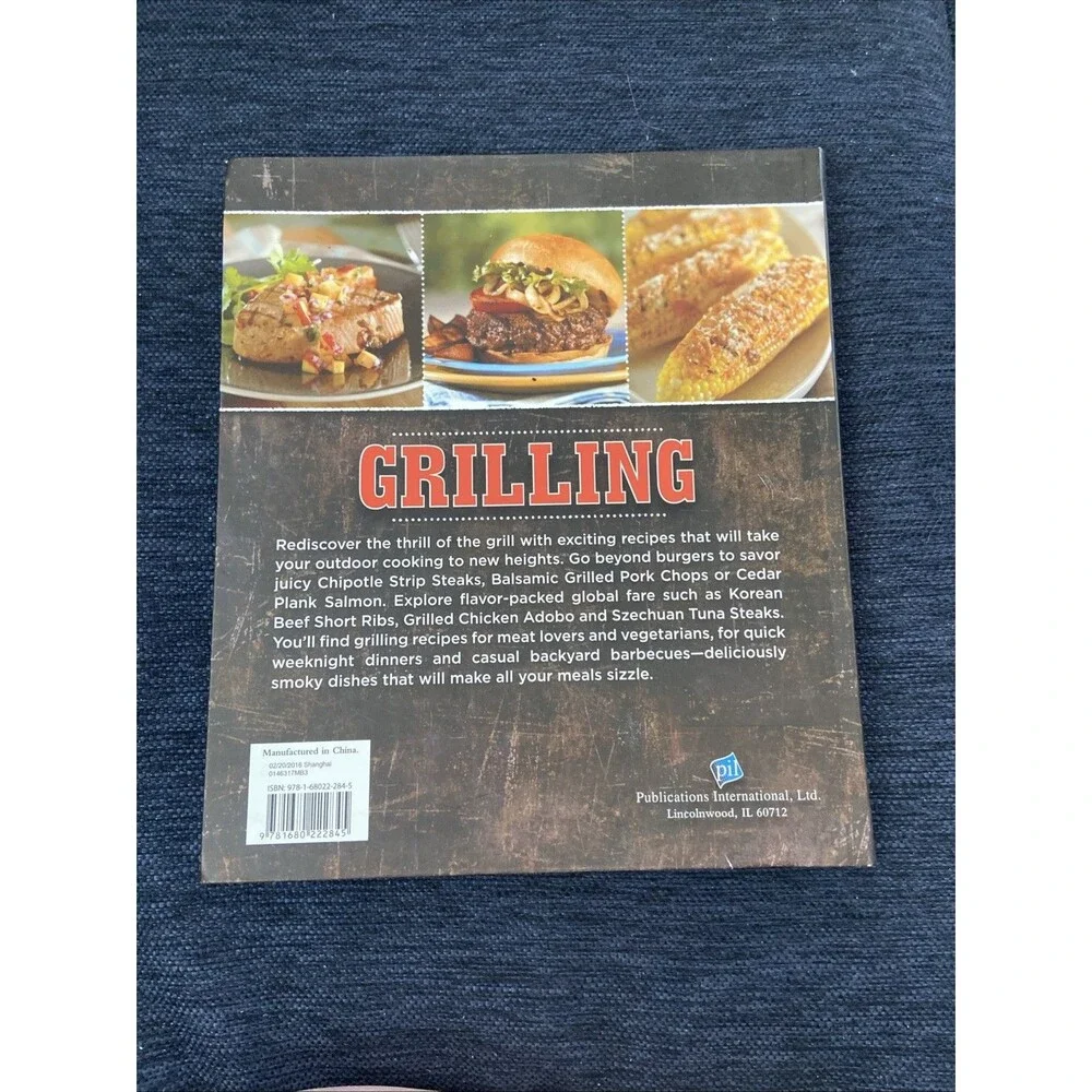 Grilling by Publications International Ltd. Staff (2016, Trade Paperback)